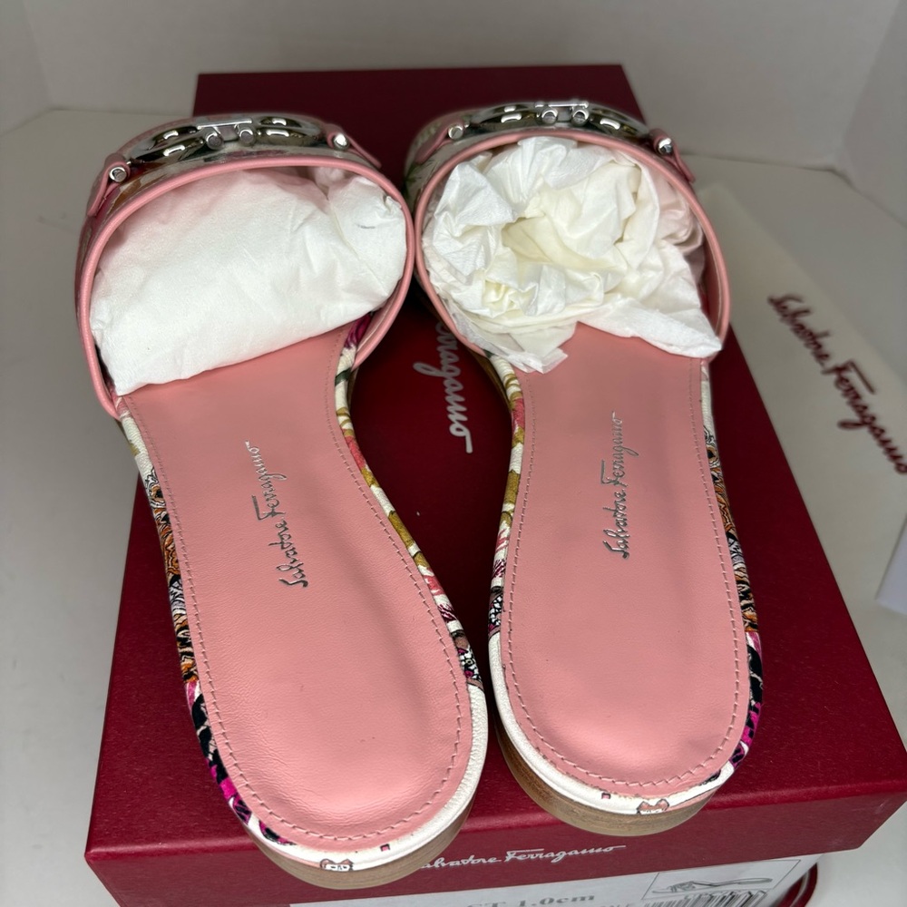 Salvatore Ferragamo Pink Floral Slide Sandals - Picture 5 of 9